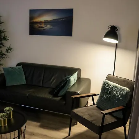 Sea La Vie Apartment *